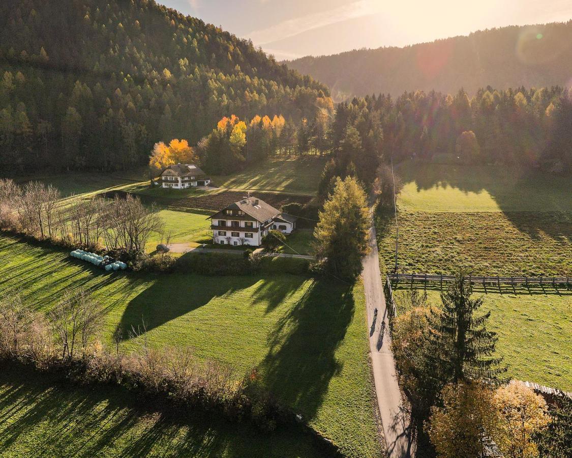 Oberlechnerhof Bed & Breakfast Rasun di Sopra Luaran gambar