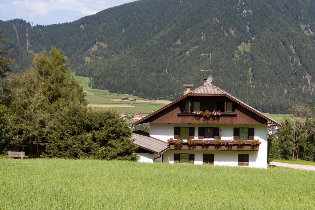 Oberlechnerhof Bed & Breakfast Rasun di Sopra Luaran gambar